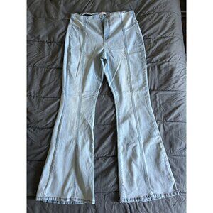 Wide Leg Blue Jeans